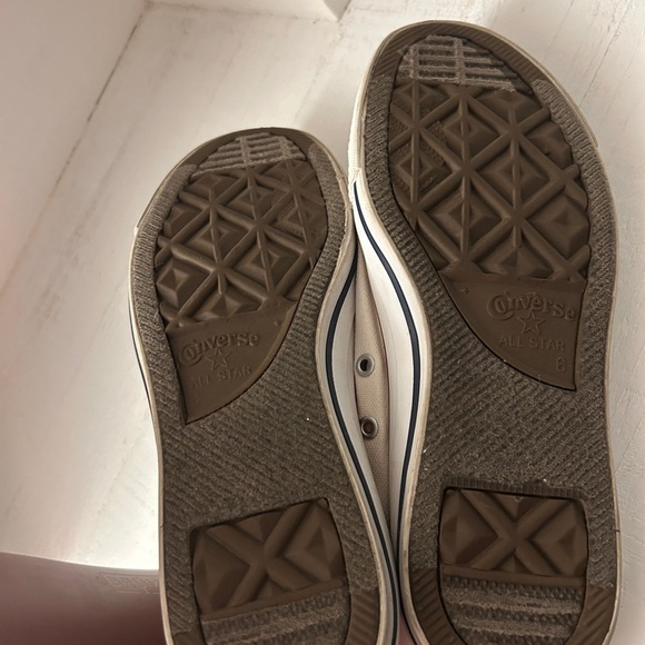 Converse Cream Canvas Low Tops 8 - Picture 10 of 11